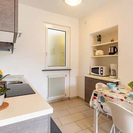 Apartament Raggio Di Sole A And B By Interhome *
